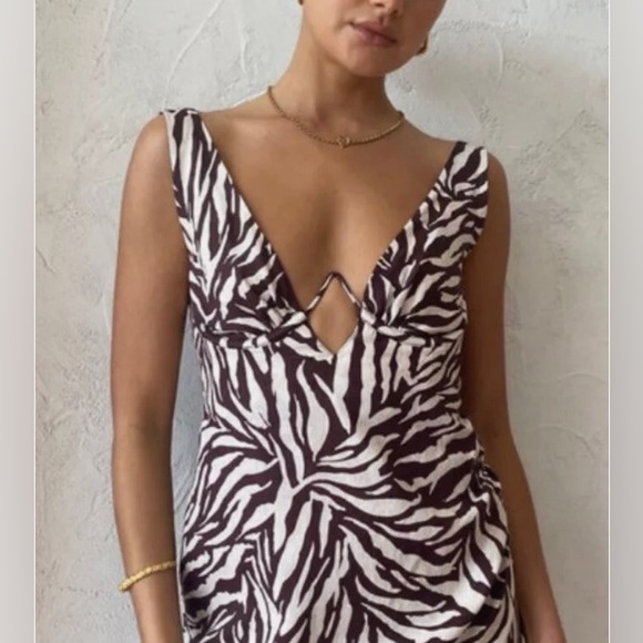 Rumer x Revolve Cyrus Maxi Zebra Print Linen Dress - Picture 4 of 13